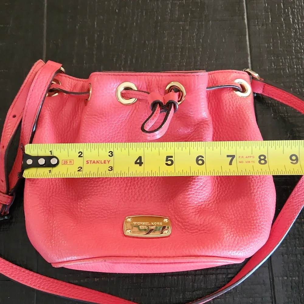 Michael kors mini bucket crossbody bag💖 - Picture 5 of 7